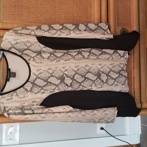 Ashley Stewart size 26 long sleeve snake print tunic w/ black side panels